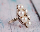 Vintage 14K White Gold Pearl and Diamond ring