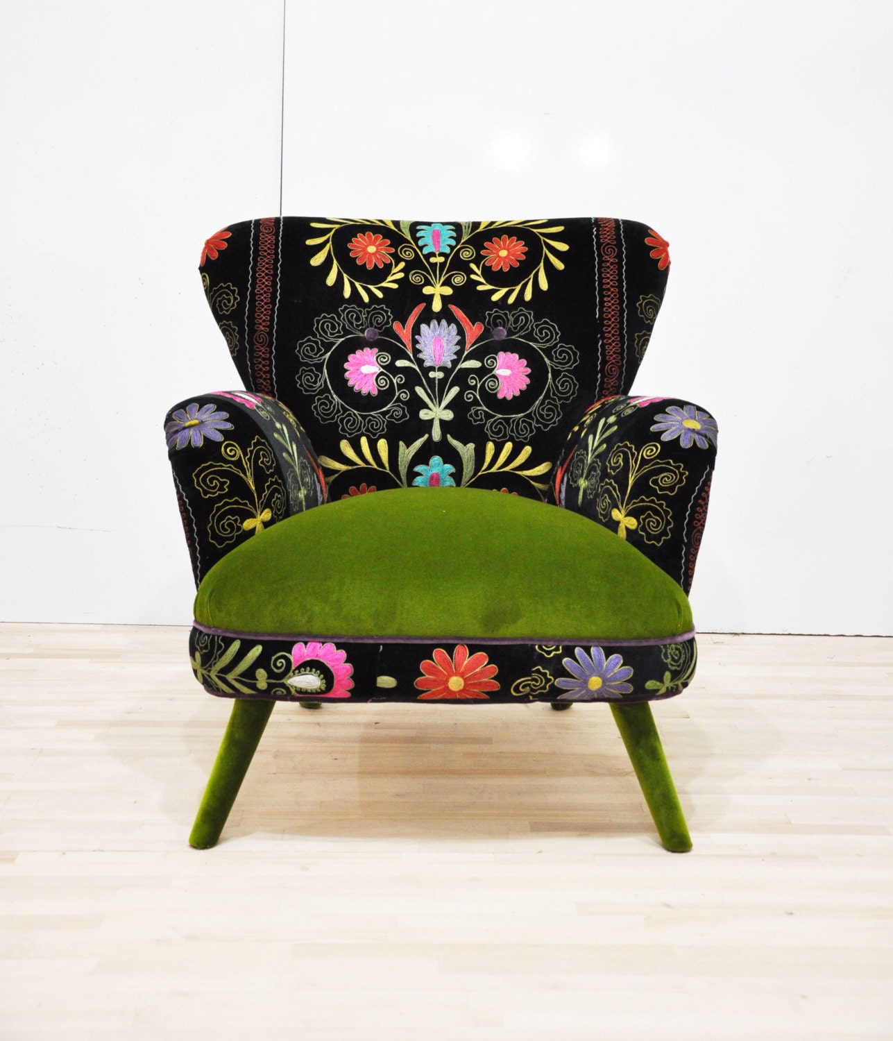 Suzani armchair - green