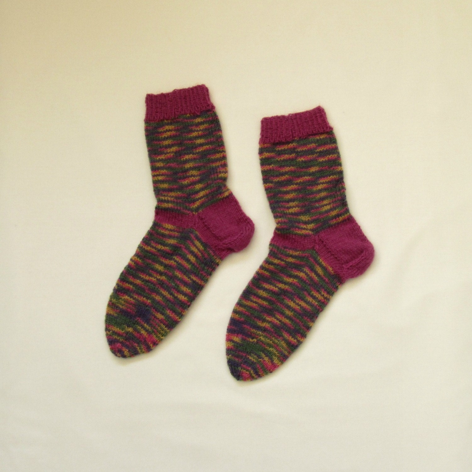 Knitted women's socks (Size US 7.5-8.5, UK 5-6, Europe 38-39)