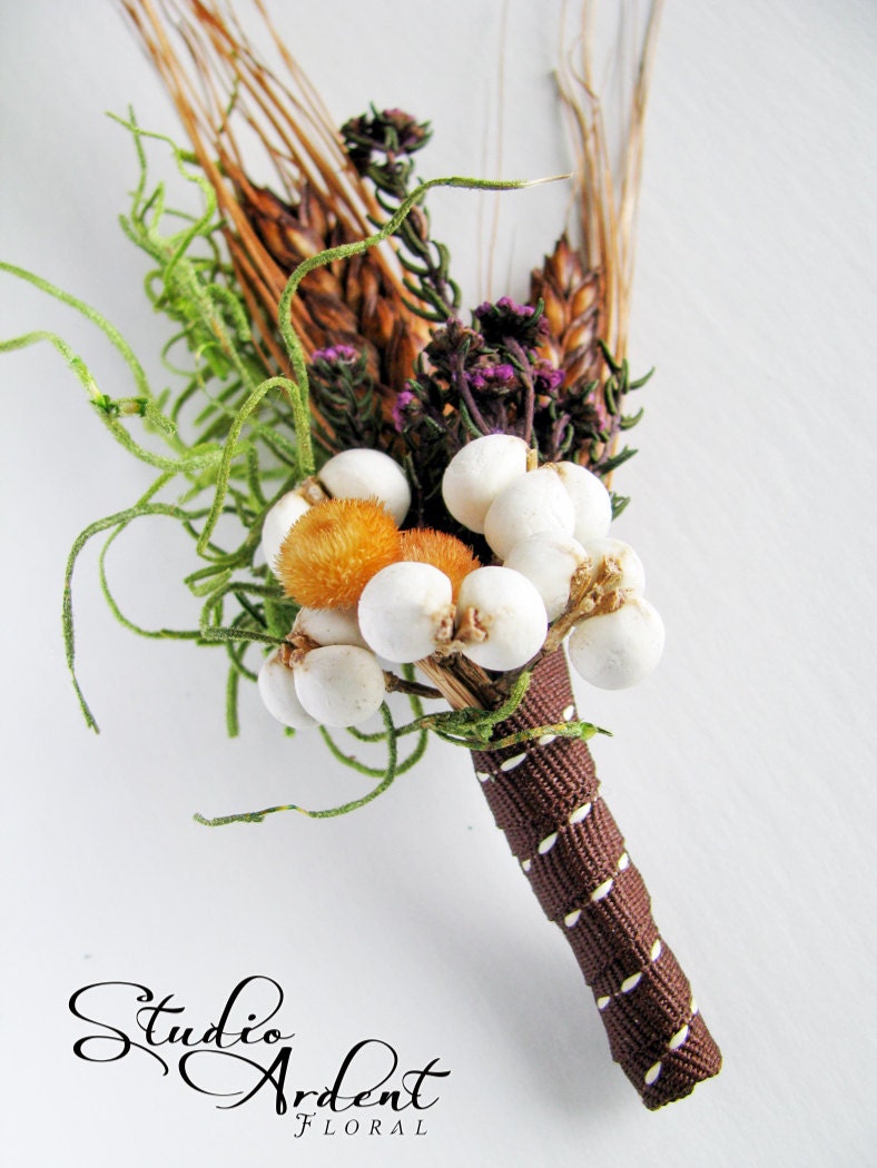 CHOCOLATE WHEAT Wild flower Boutonniere QTY1