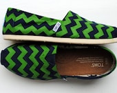Womens Custom Hand Painted TOMS Navy and Kelly Green Chevron Design