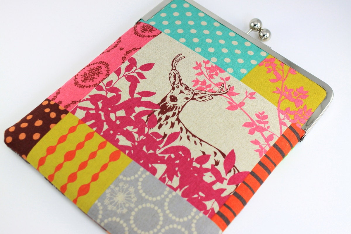 Frame clutch for iPad - iPad Case, iPad Sleeve, iPad Cover, PADDED - Patchwork (Deer)