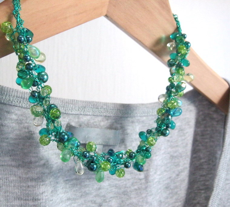 Spring Green Crochet Wire Choker, Turquoise Green Lemon Beaded Necklace