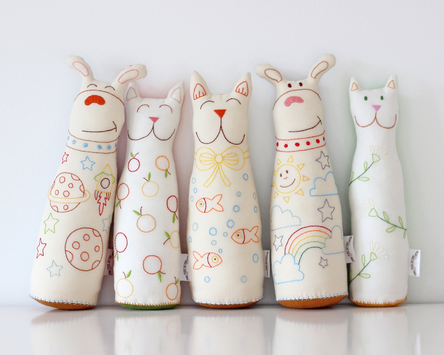 Cat Plush Fabric Animal Hand Embroidered Fish detail