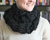 Cowl on Me - Black Simple Infinity Cowl