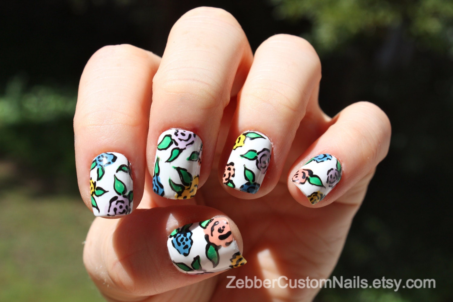 Spring Roses - Set of 12 False Nails - Reduced Price