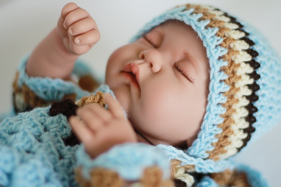 Crochet Baby Blanket / Afghan and Hat,  Granny Square Blue Brown Toffi and Cream , Baby Shower Gift