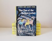 Nancy Drew Book The Clue Of The Broken Locket Vintage 1960's Mystery No. 11