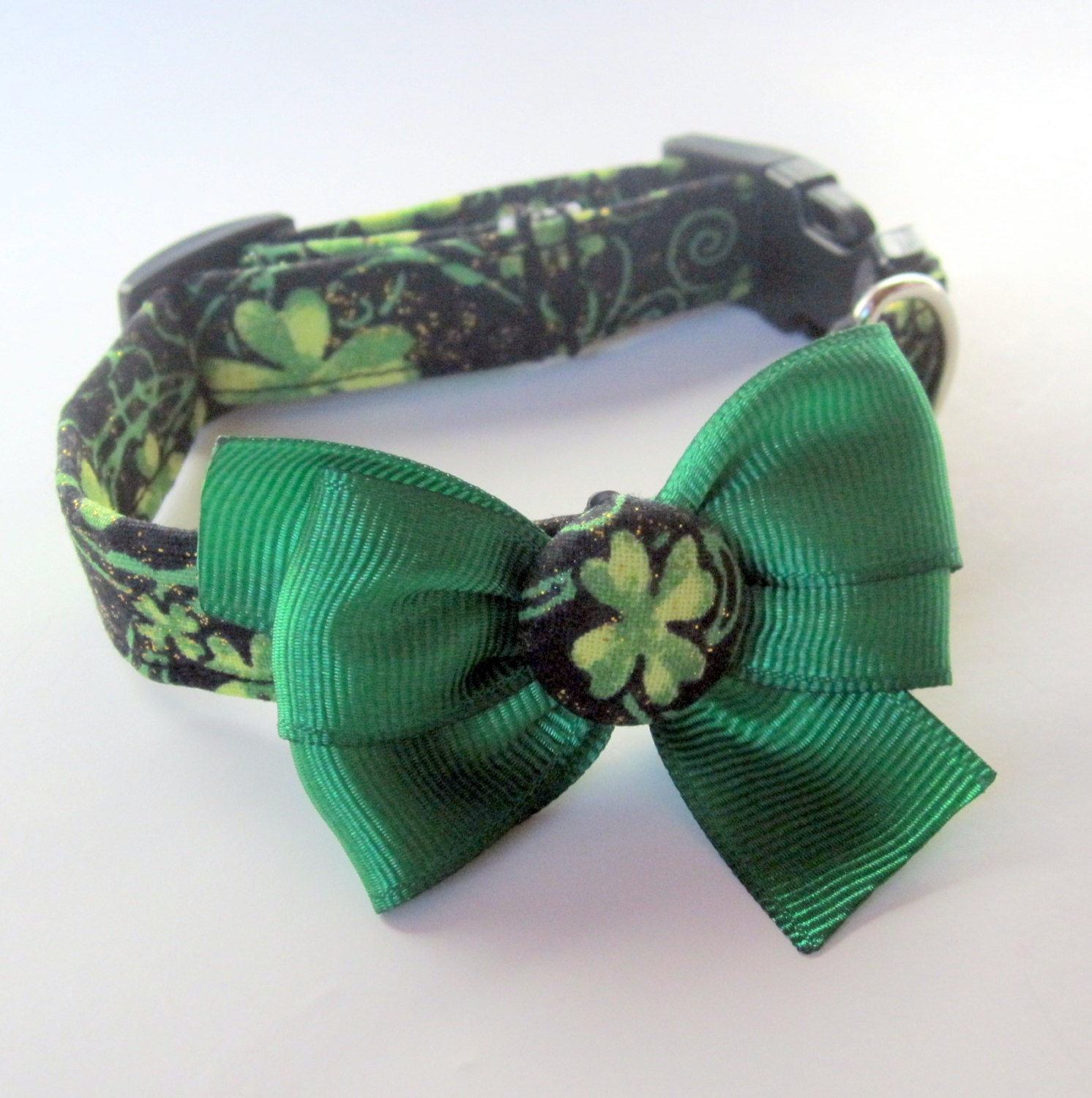 St. Patrick's Day Shamrock Dog Collar size Extra Small