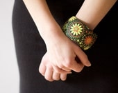 Colorful Spring Bangle, Geometric Circles Jewelry, Wood Bangle, Eco Friendly, Red Green Black Spring Bracelet ohtteam