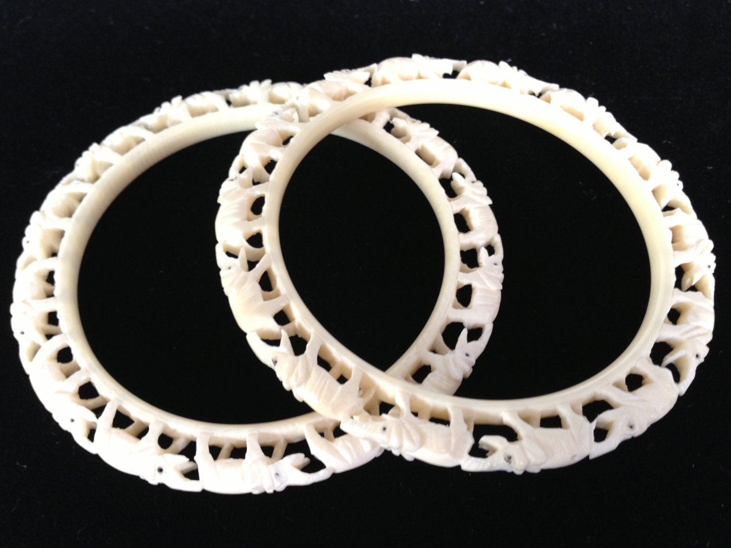 Very fine 1950s Carved Ivory Elephant Bangle