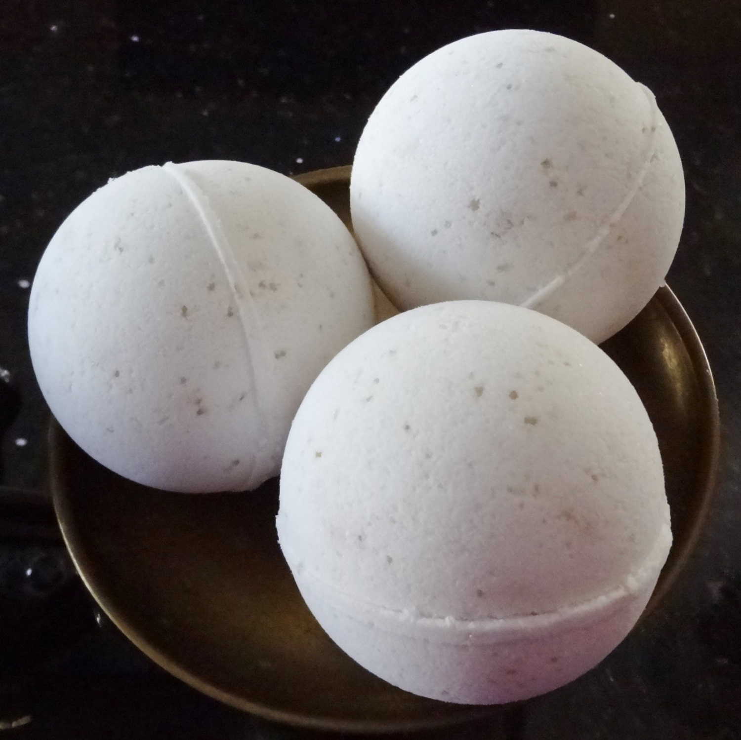 Oatmeal Milk & Honey Bath Bomb Fizzie Large 7 ounces Bath Melt