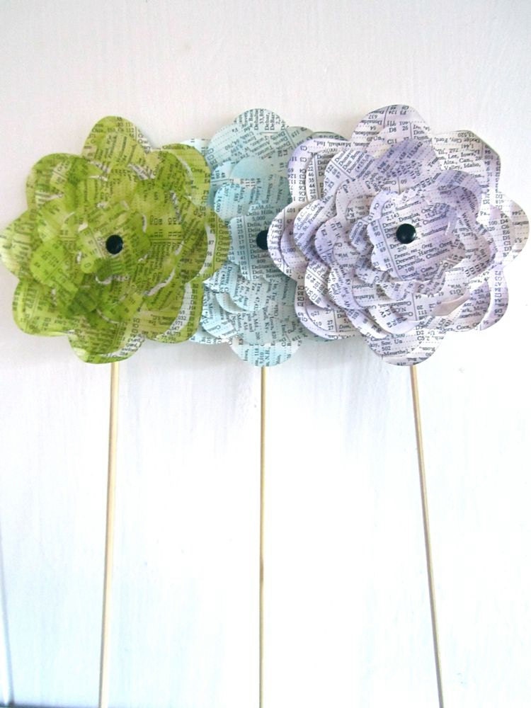 Wedding Favors, Flower Favors, You Choose Colors, Vintage Atlas, Paper Fan, Set of 100, Vintage Wedding, Travel Theme, Eco Friendly Wedding