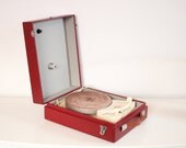 Philips A2105 mid-century record player in stylish red carrying box