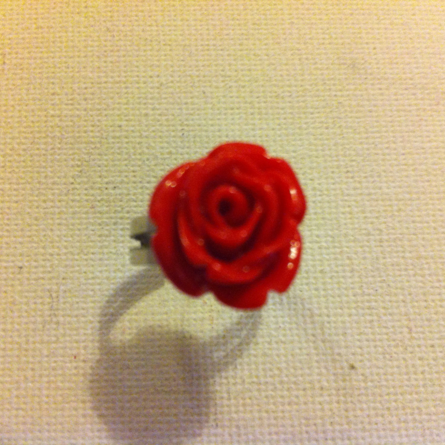 Plastic red rose adjustable ring