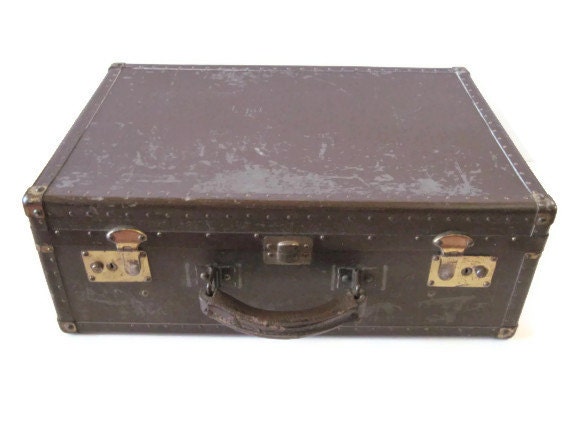 Vintage Brown Suitcase, Vintage Luggage With Leather Handle and Metal Bindings - PhotosPast