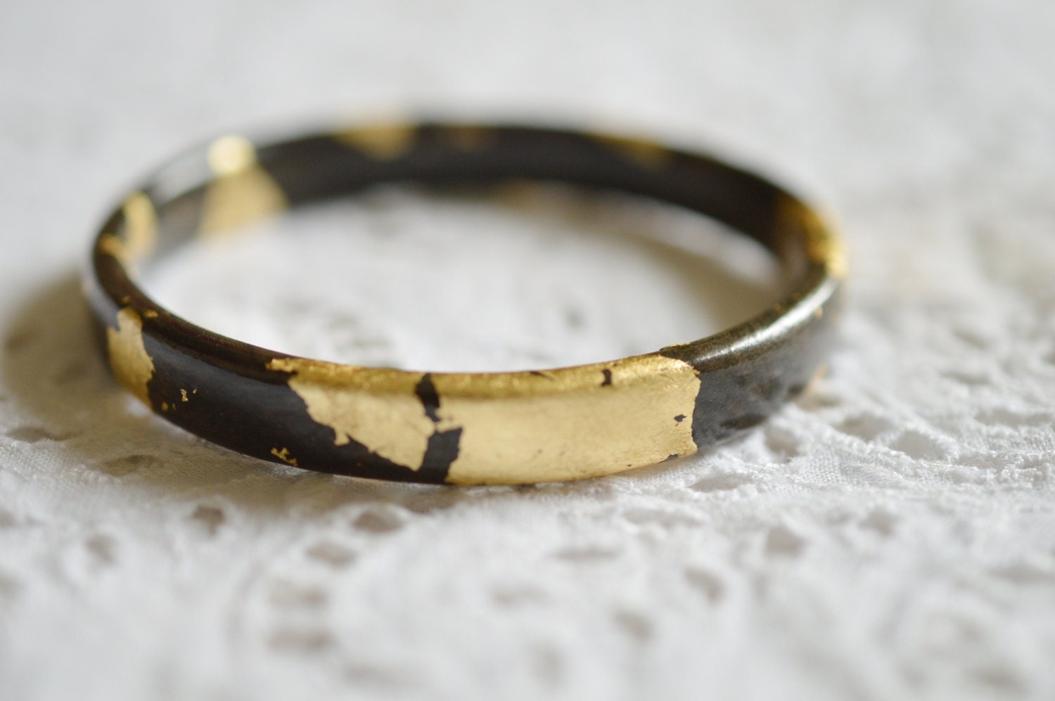 The secret palace- Gold leaf black ebony bracelet bangle