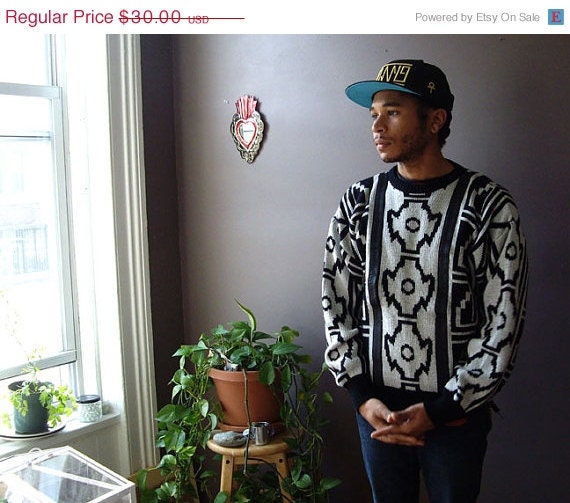 SALE Bold Sweater in Black and White
