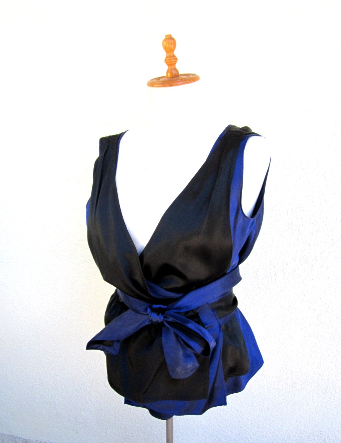 Silk Diane Von Furstenburg Blouse vintage women's small
