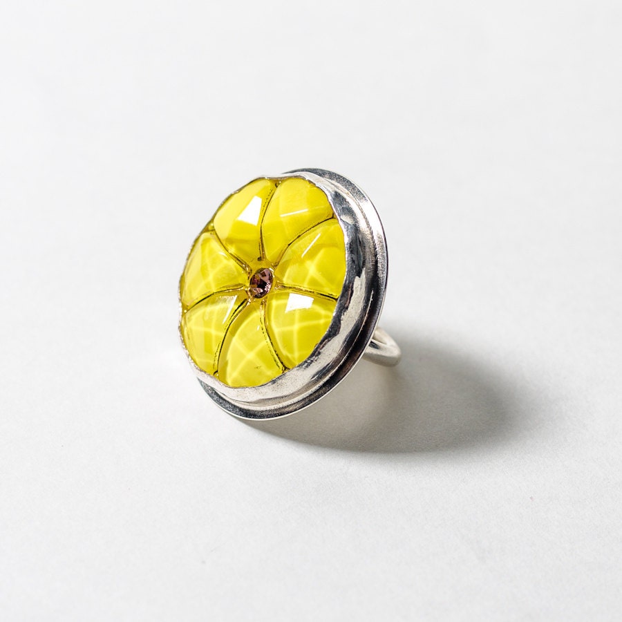Island Canary Ring