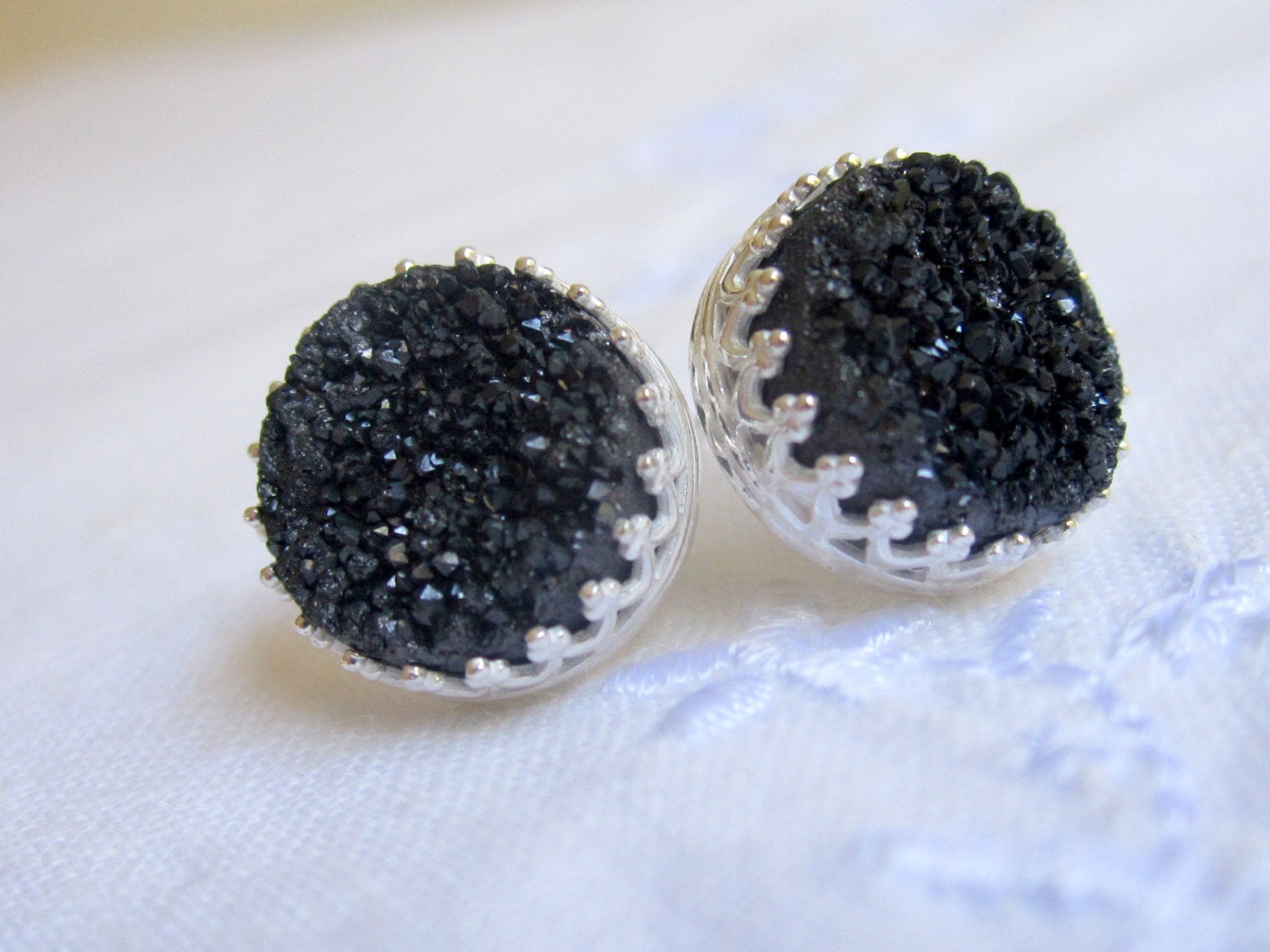 Druzy stud earrings, Black stud earrings, sterling silver post earrings, Bridal earrings, Bridesmaid gifts, Vintage earrings