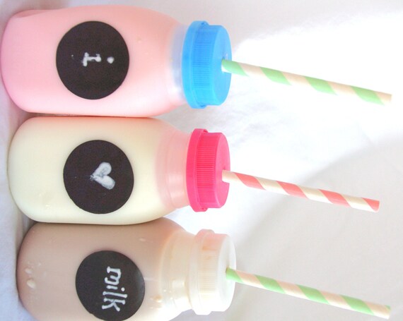 20SCHoolHouse MilK BottLeS-made to order-ships in 7-10days--set of 20 with chalkboard labels and hole punched lids--choice of lid color-- Il_570xn