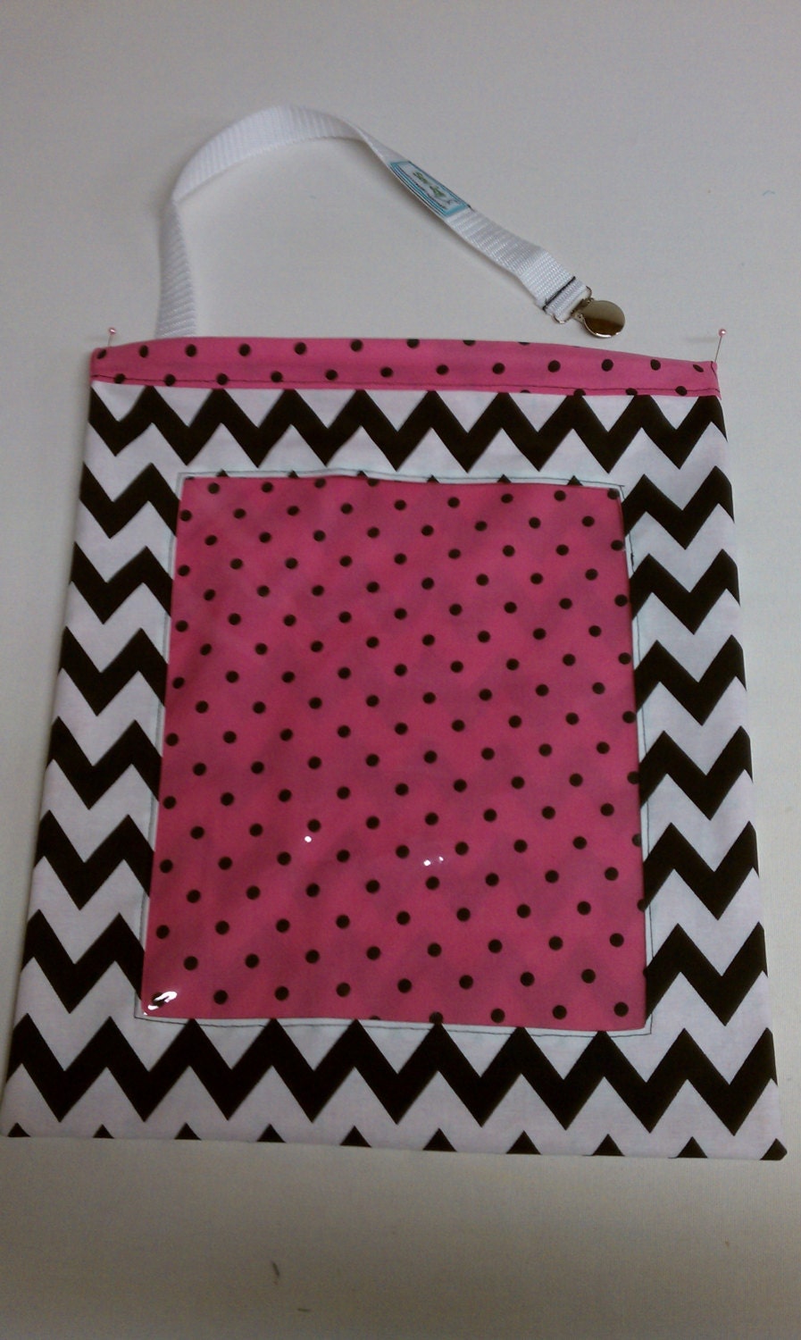 Chevron and Polka Dots EZ Find Reversible Car Storage Bag (Hot Pink, Black, and White)