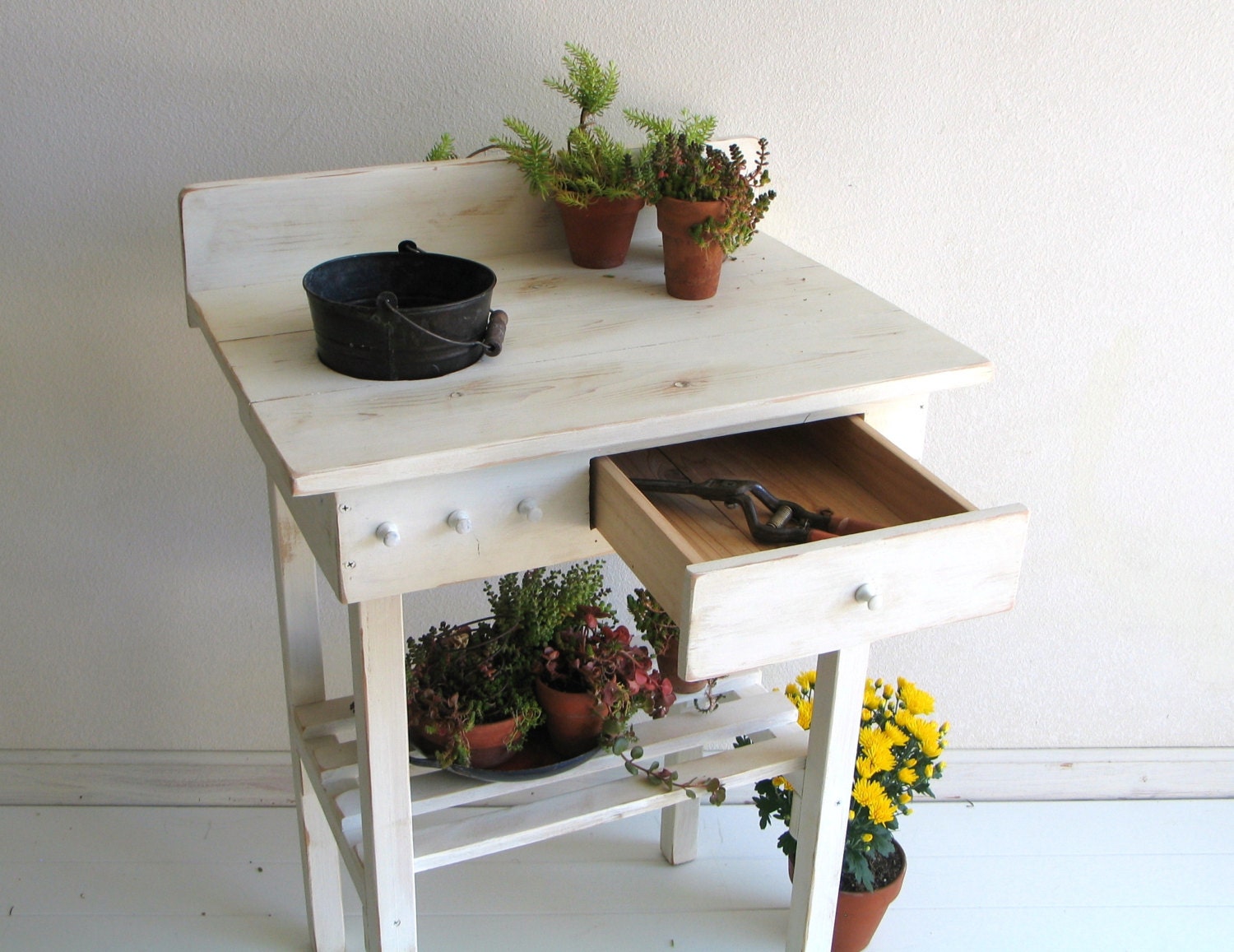 Potting Bench Cottage Chic Rusty Bucket with Drawer