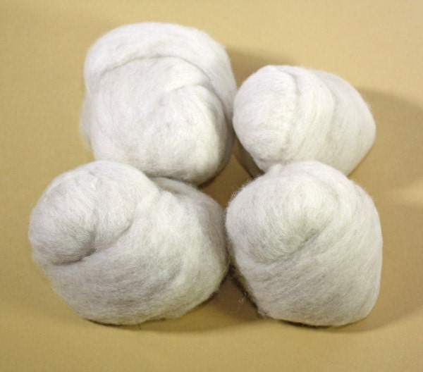 Kainuu Grey Finnsheep Baby Wool, white, carded batts for spinners, 130 g, 4.6 oz
