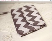 SALE - Grey white Chevron Clutch,Clutch Purse, Grey Wristlet
