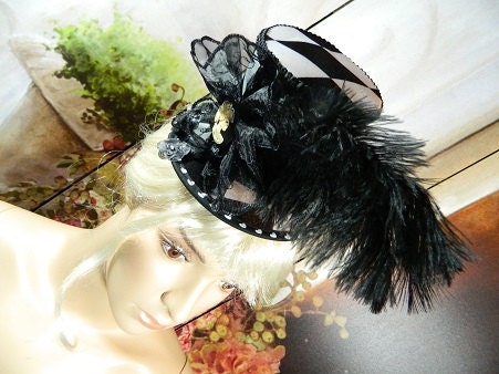 black white checked Cameo Gothic Victorian Tophat Minihat Fascinator Minizylinder Steampunk Burlesque Larping Wedding Costume