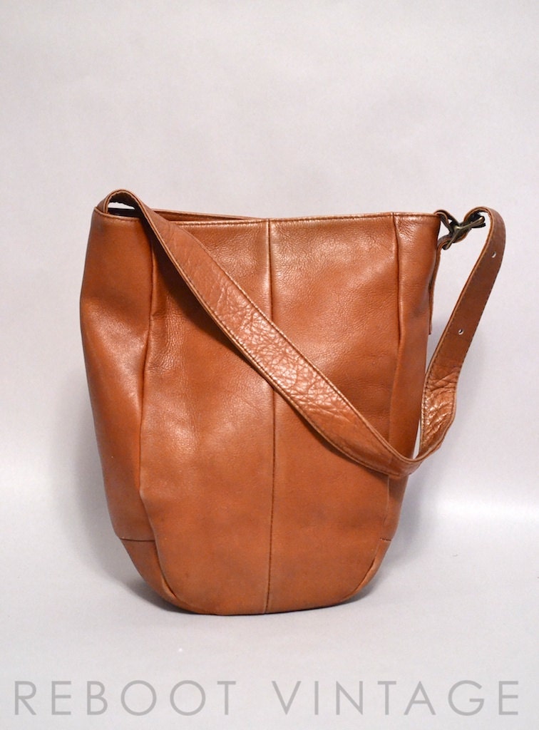 Vintage Rugged & Distressed Tan Brown Colombian Leather Tote Bag