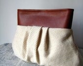 Toledo. Large pleated clutch