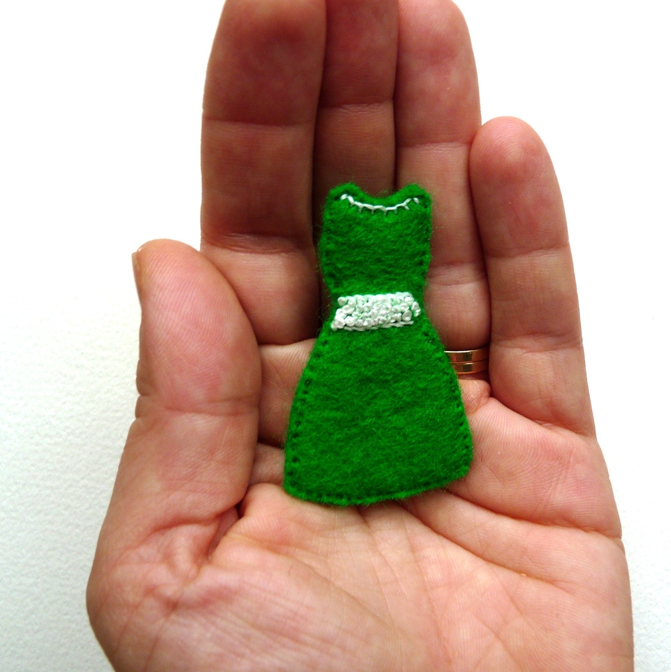 Felt Brooch Green and White Miniature Dress Brooch - ROWENA