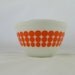 Pyrex New Dots 1.5 Pint Bowl in Orange