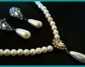 Vintage Necklace Earring Bridal Wedding Set Rhinestone & White Pearl Teardrop Beads EX