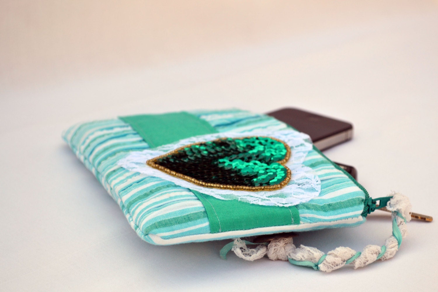 Hearts and lace pleated Clutch Purse, zippered Pouch, summer Clutch, wristlet