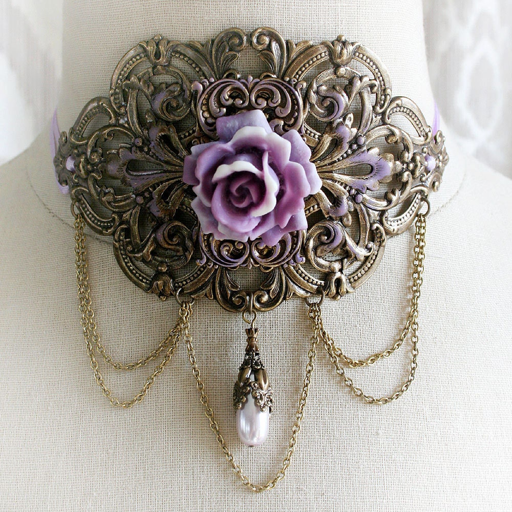 LAVENDER ROSE romantic Victorian rose choker with matching earrings