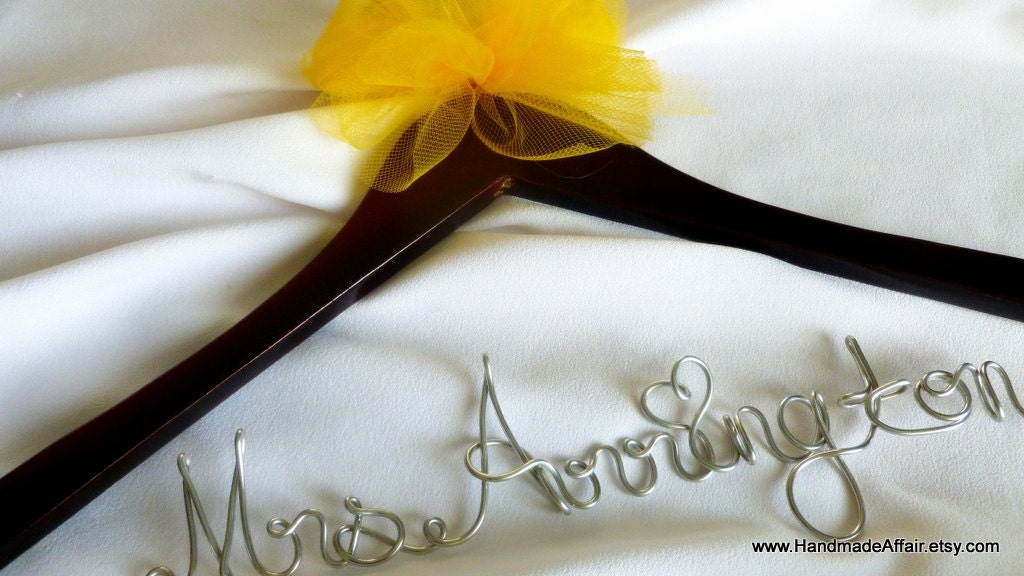 Personalized Bride Hanger, Mrs Last Name, Tulle Bow, Solid Wood
