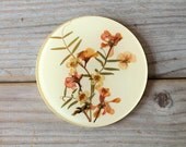 Vintage floral wall hanging / flowers from Israel / cottage chic / home decor / rustic / preserved flowers / country home / cottage home