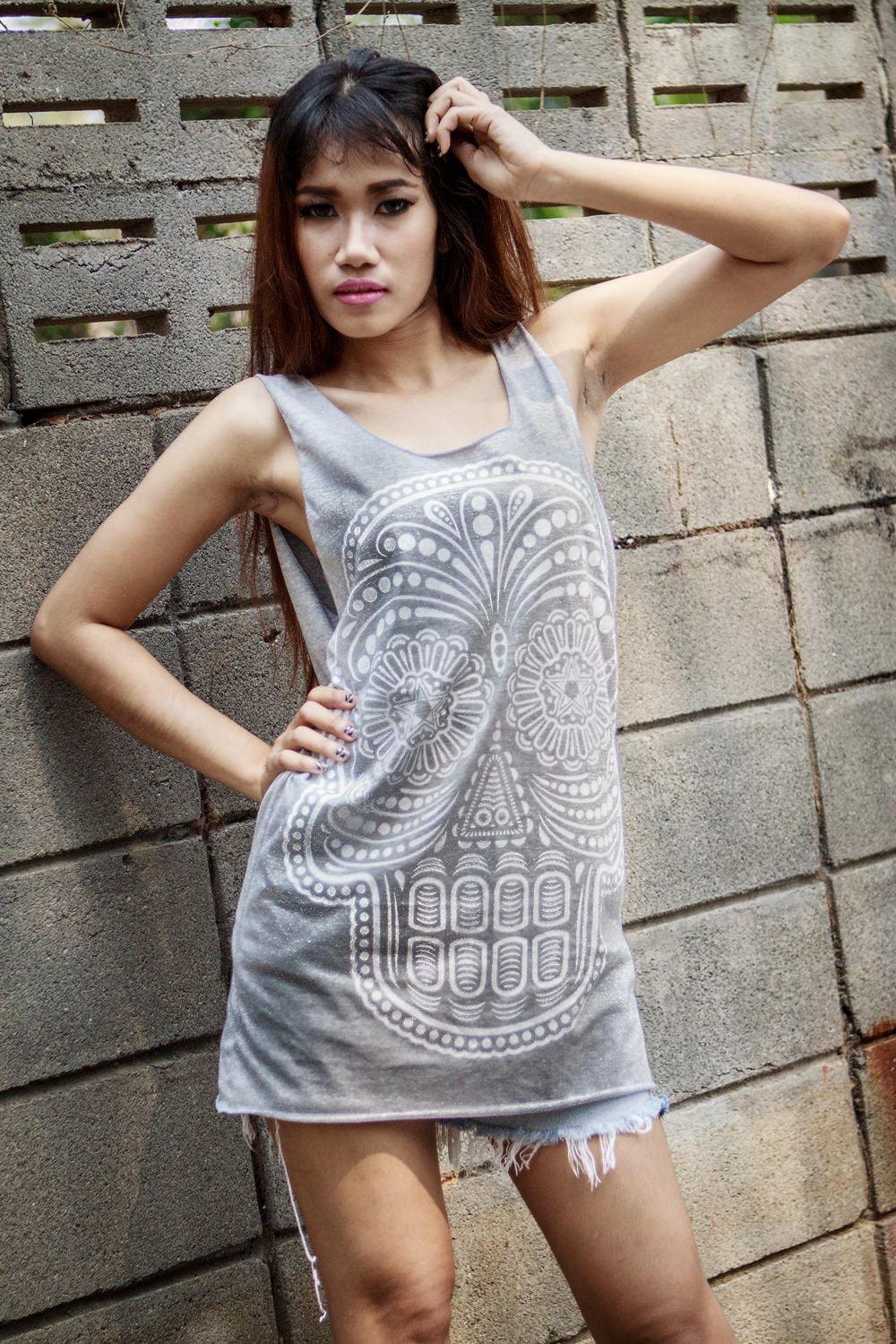 Skull Tank Top - Women t-shirt tank top Tunic Unisex men Shirt Vest Women Sleeveless tee Singlet grey T-Shirt Size M L