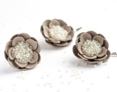 Leather jewelry, flower bobby pin, Woman hair accessories, Flower ring, Leather flower ring, Beige ring, Leather flower. Adjustable ring.