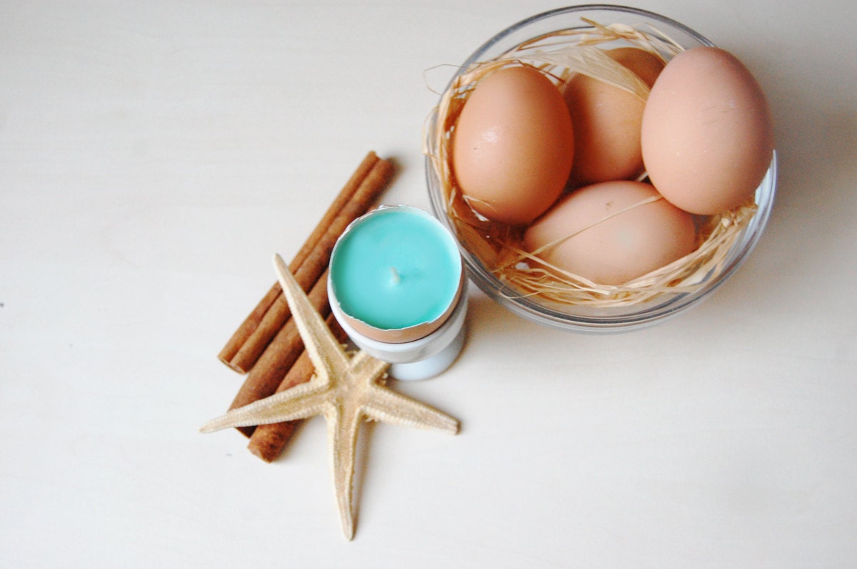 Easter Egg Candle - Real Eggshell Candle Mint Color Vegetable Wax Candle Eco-friendly - LessCandles