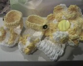 MADE TO ORDER Crocheted baby girl Headband and Sandals