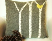 Decorative Spring Pillow / Birch Tree Pillow / Wool Pillow / Cabin Pillow / Rustic Pillow / Gray Pillow  / Yellow, Red, Blue Bird