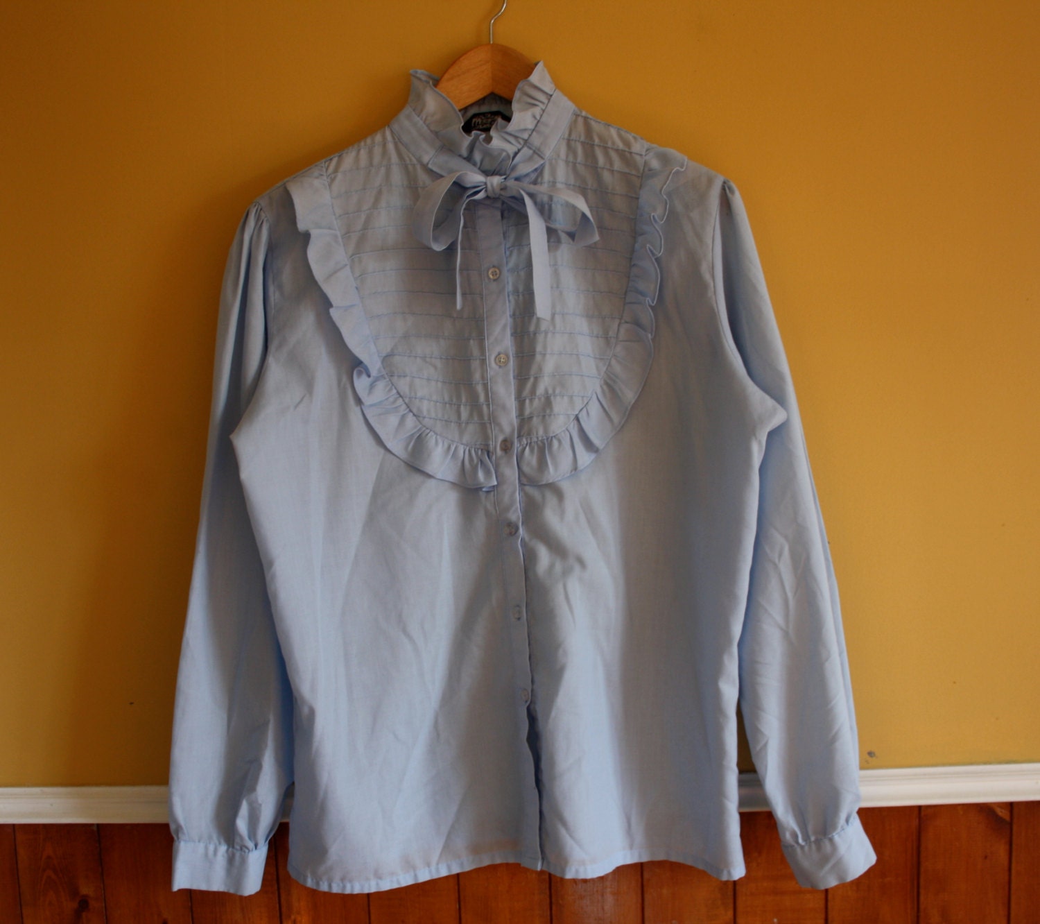 Women's vintage pastel blue prairie blouse secretary blouse / size large