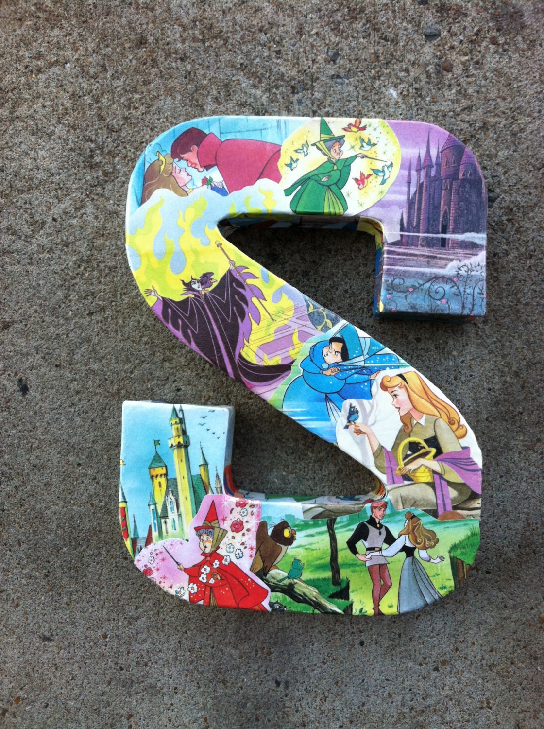 1 Medium Custom Disney Princess Letter. Sleeping Beauty, Aurora, Belle, Ariel, Tangled, Princess and the Frog, Jasmine