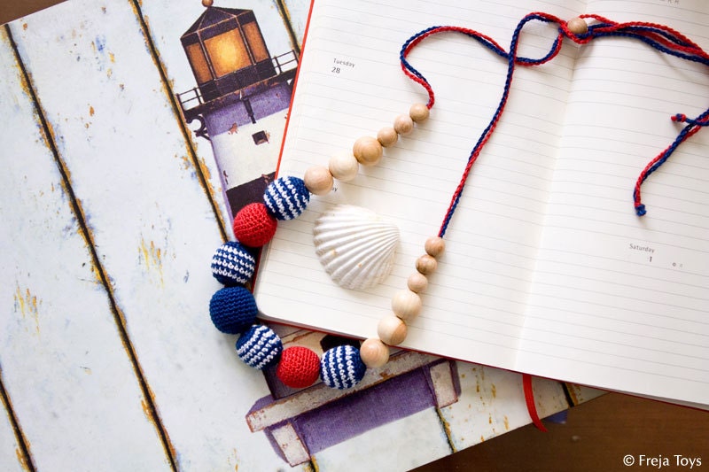 Nursing Necklace / Breastfeeding Necklace - Navy, Red - Natural Jewelry, Babywearing - Nautical, Striped - FrejaToys