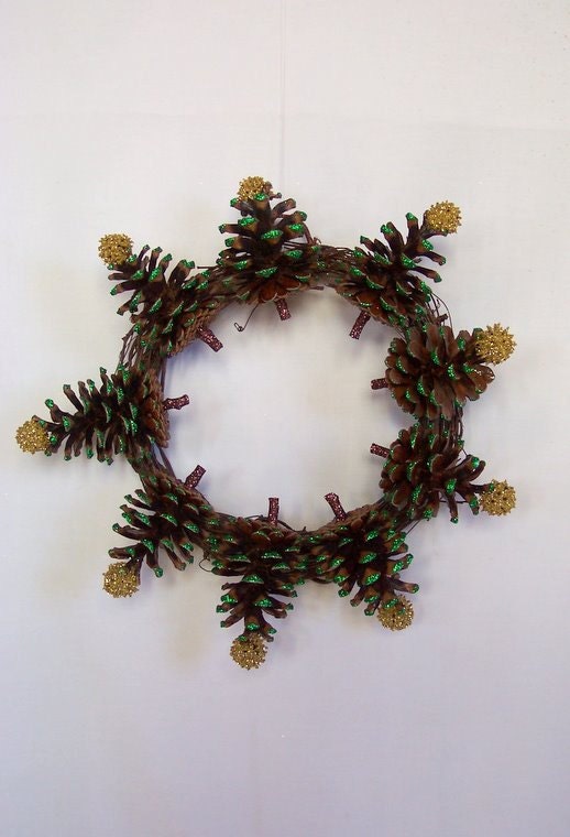 Pine Cone Christmas Tree Wreath Glittered