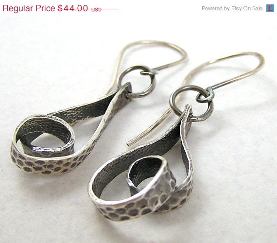20 % VACATION SALE Funky spiral loop textured fine silver earrings